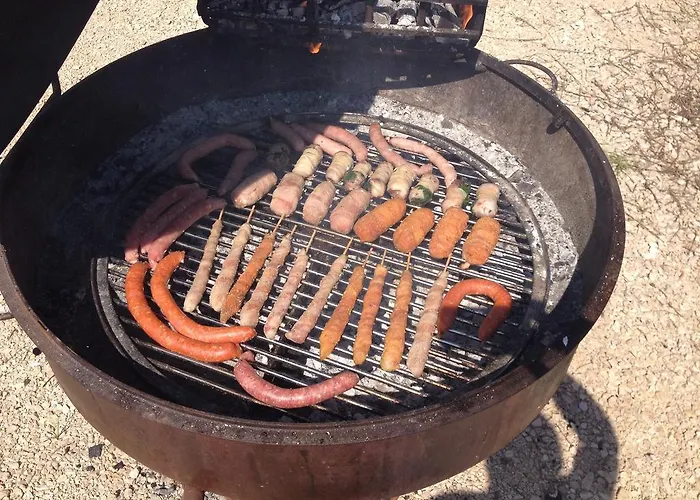 Villa Valtopina Villa *