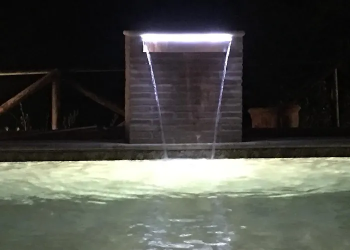 Villa Valtopina Villa *